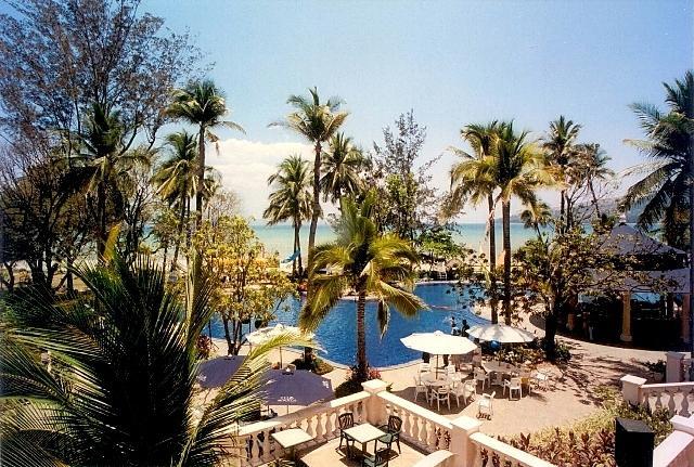 Club Morocco Resort And Country Club Subic Exterior foto