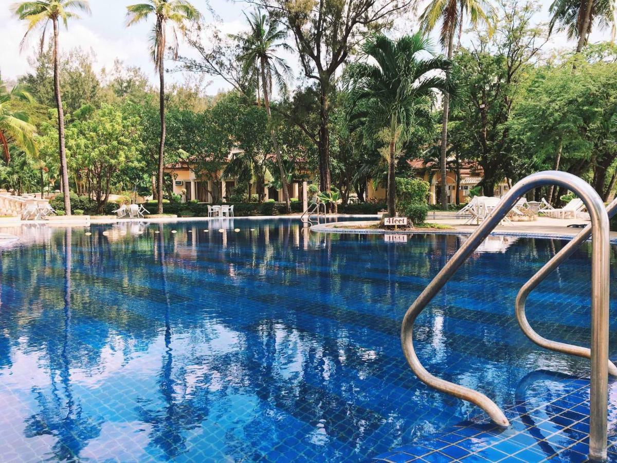 Club Morocco Resort And Country Club Subic Exterior foto